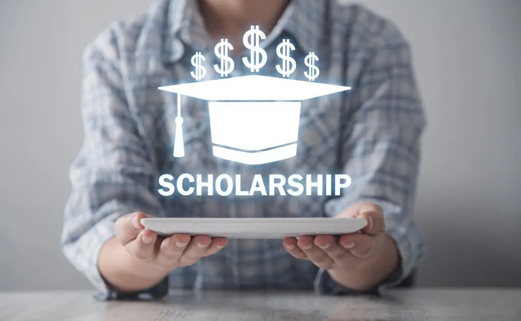 Finding University Scholarships
