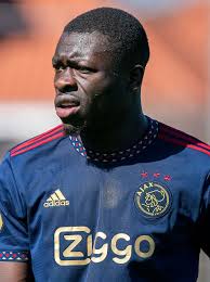 Brian Brobbey: The Emergence of a Football Prodigy
