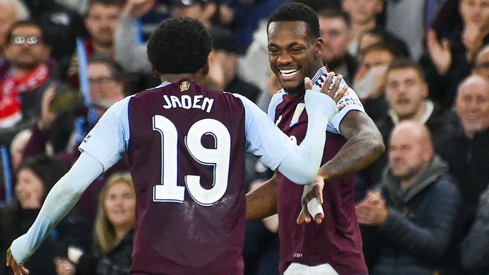 Fenerbahçe vs Aston Villa: A Crucial Clash in Football