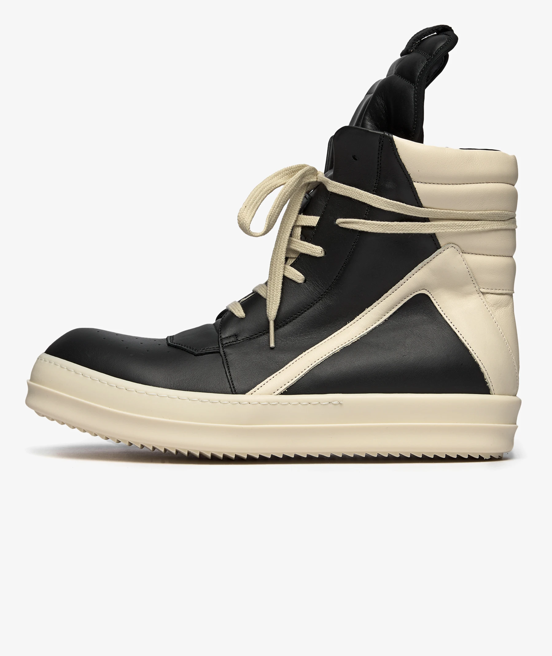 Exploring the World of Rick Owens in Contemporary Fashion