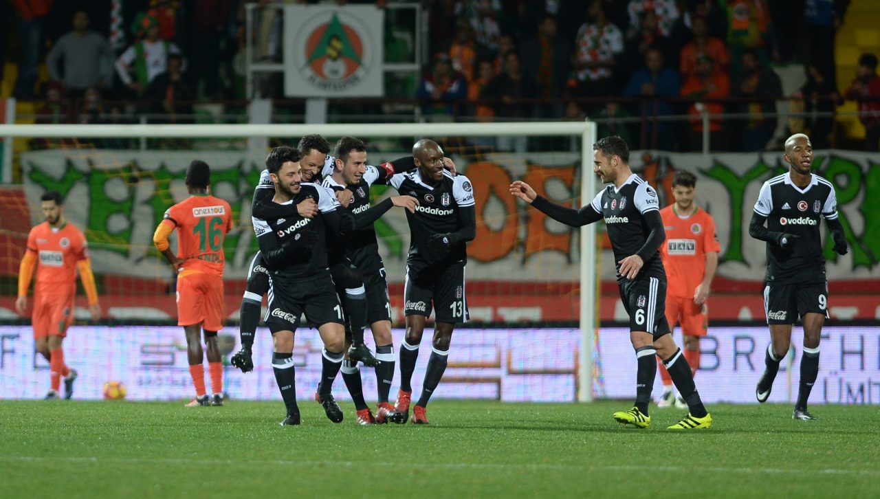 Beşiktaş ve Alanyaspor: Maç Öncesi ve Sonrası Değerlendirme