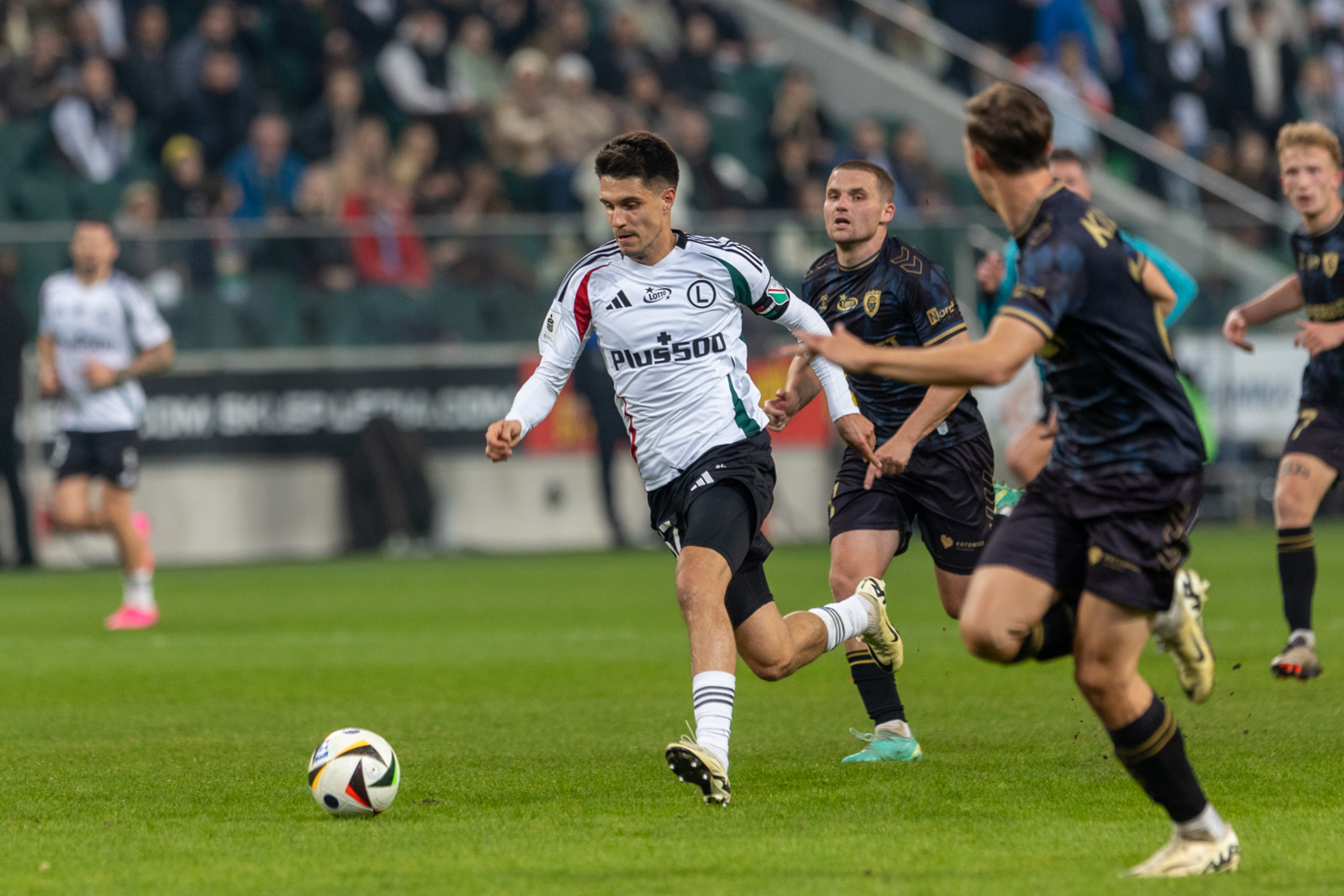 GKS Katowice Hosts Legia Warszawa in a High-Stakes Match