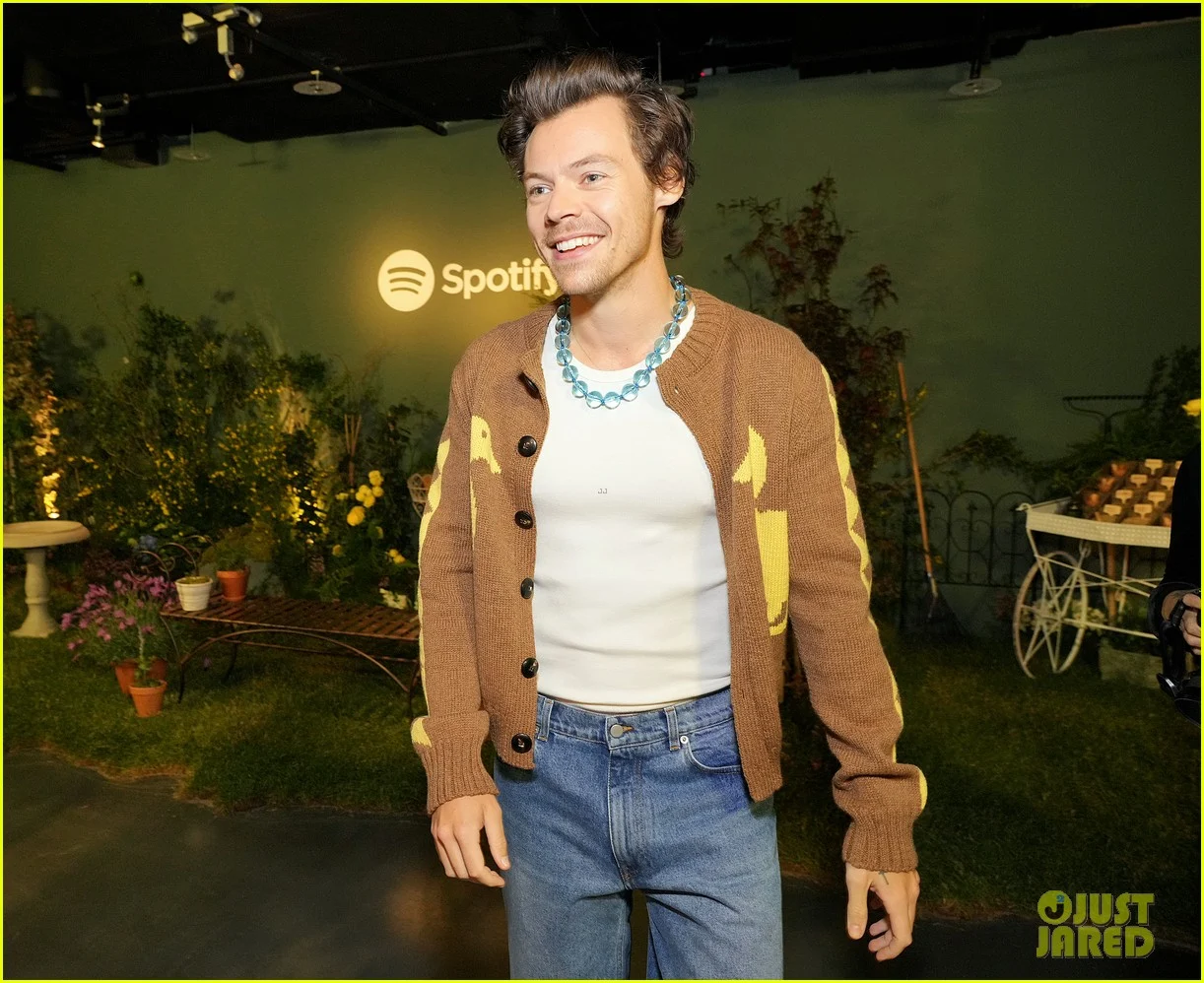Insights from the Harry Styles Listening Party