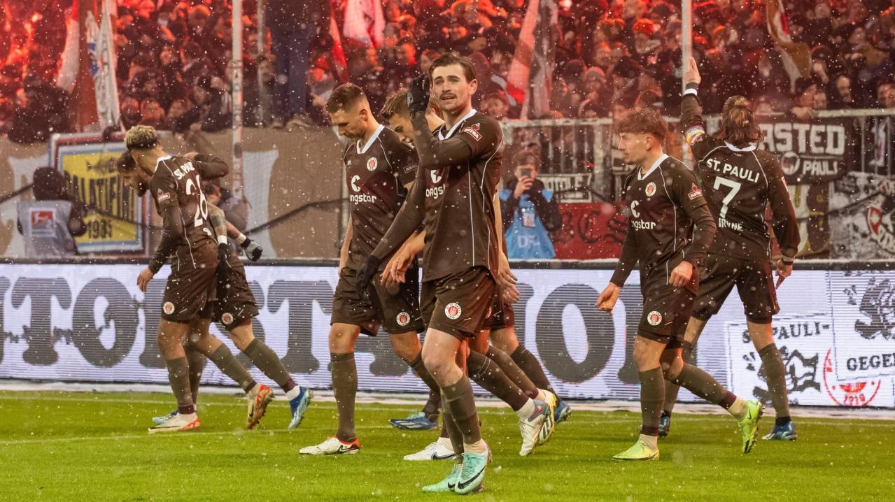Leverkusen vs St. Pauli: A Clash of Bundesliga Teams